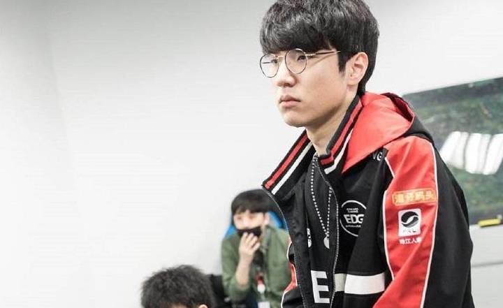 他们不仅仅 他们不仅仅