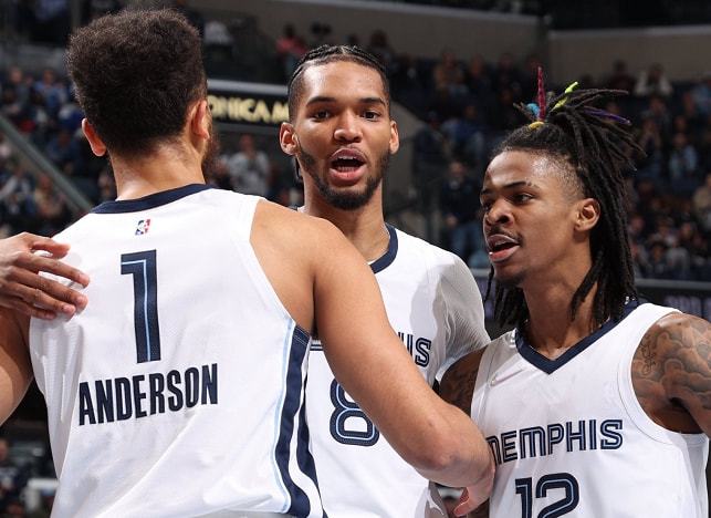 家人围绕主 家人围绕主